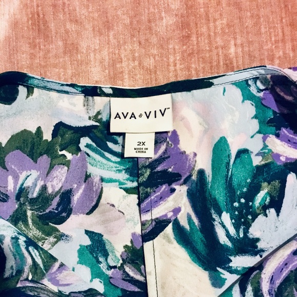 Ava Viv Floral Peplum Top - Picture 8 of 8